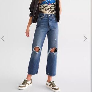 Levi's Women's Ribcage Straight Ankle Ultra-High Rise Jeans Feeling Seen Size 29